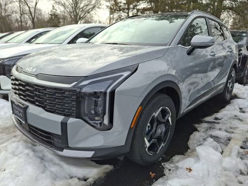 New 2026 Kia Sportage EX image 3