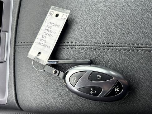 New 2025 Hyundai Tucson XRT image 18