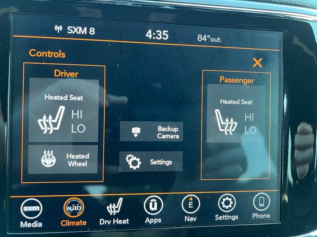 Used 2022 Jeep Grand Cherokee Laredo X AWD/4WD image 36