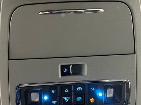 Used 2024 Ford F350 Limited w/ FX4 Off-Road Package AWD/4WD image 41