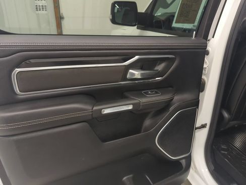Used 2022 RAM 1500 Laramie w/ Sport Appearance Package AWD/4WD image 10
