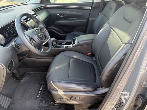 Certified 2024 Hyundai Tucson SEL w/ Convenience Package FWD image 11