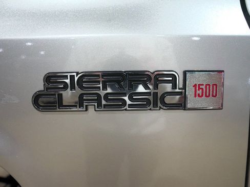 Used 1987 GMC Sierra 1500 R1500 2dr Standard Cab SB image 21