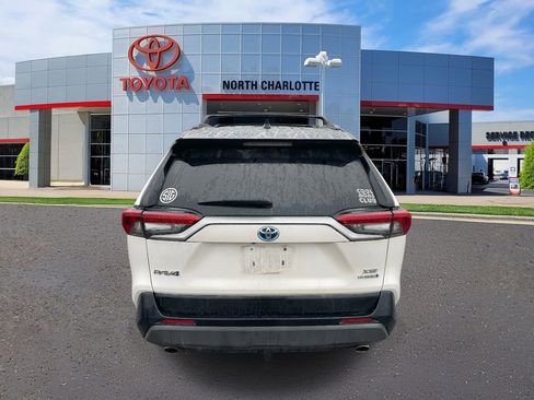 Used 2019 Toyota RAV4 XSE image 9