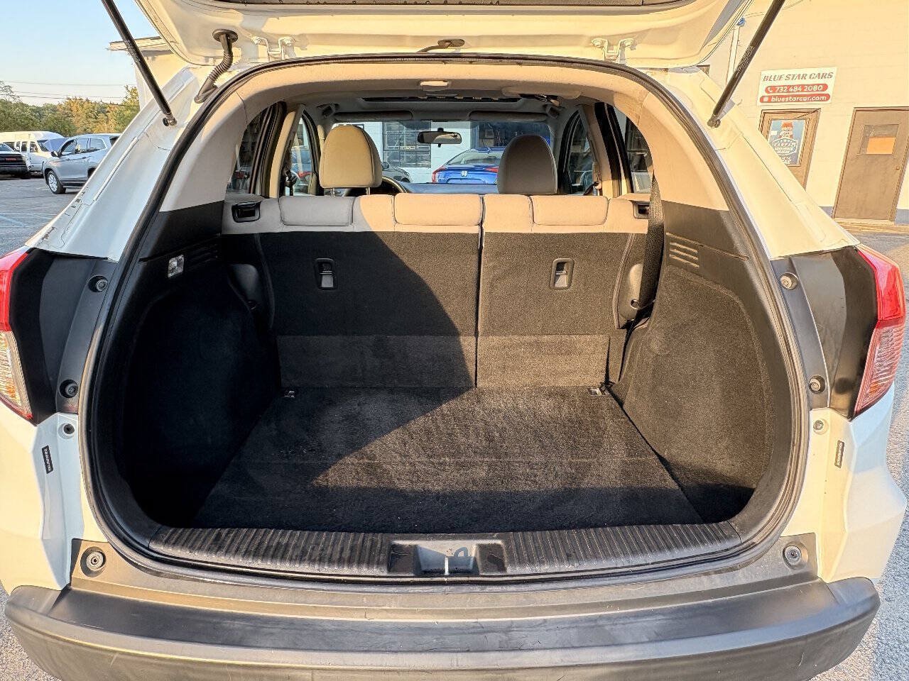 Used 2016 Honda HR-V EX image 27