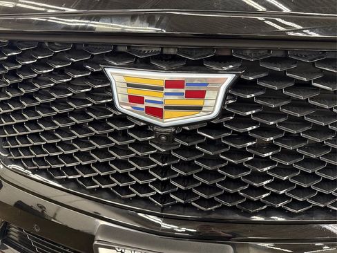 Used 2025 Cadillac Escalade Sport w/ Touring Package image 17