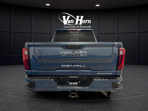 Used 2025 GMC Sierra 3500 Denali Ultimate AWD/4WD image 6
