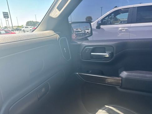 Used 2019 Chevrolet Silverado 1500 LT w/ Texas Edition AWD/4WD image 17