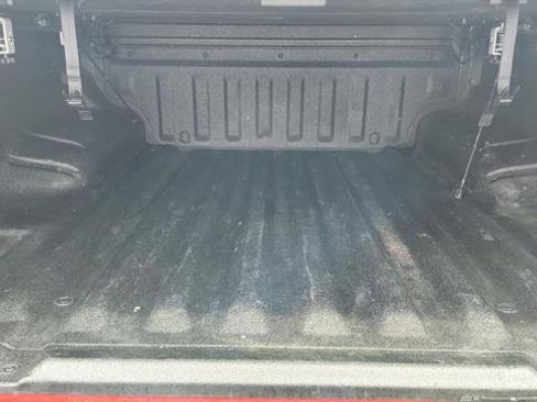 Used 2022 Nissan Frontier SV RWD image 29