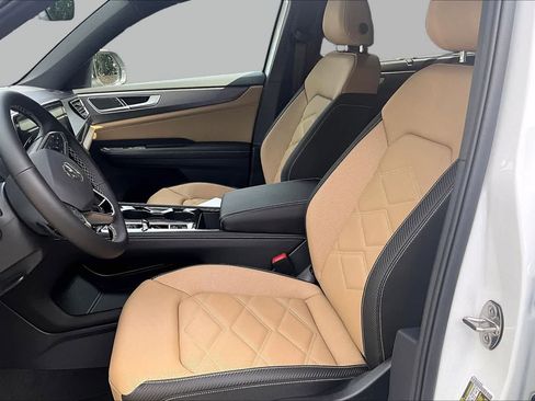 New 2026 Volkswagen Atlas Cross Sport SE FWD image 9