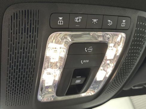 Certified 2024 Mercedes-Benz GLB 250 image 34