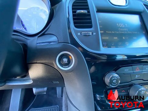 Used 2015 Chrysler 300 S RWD image 38