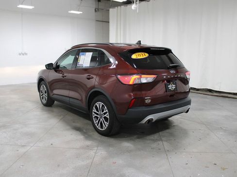 Used 2021 Ford Escape SEL image 7