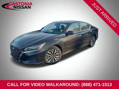 Used 2024 Nissan Altima 2.5 SV
