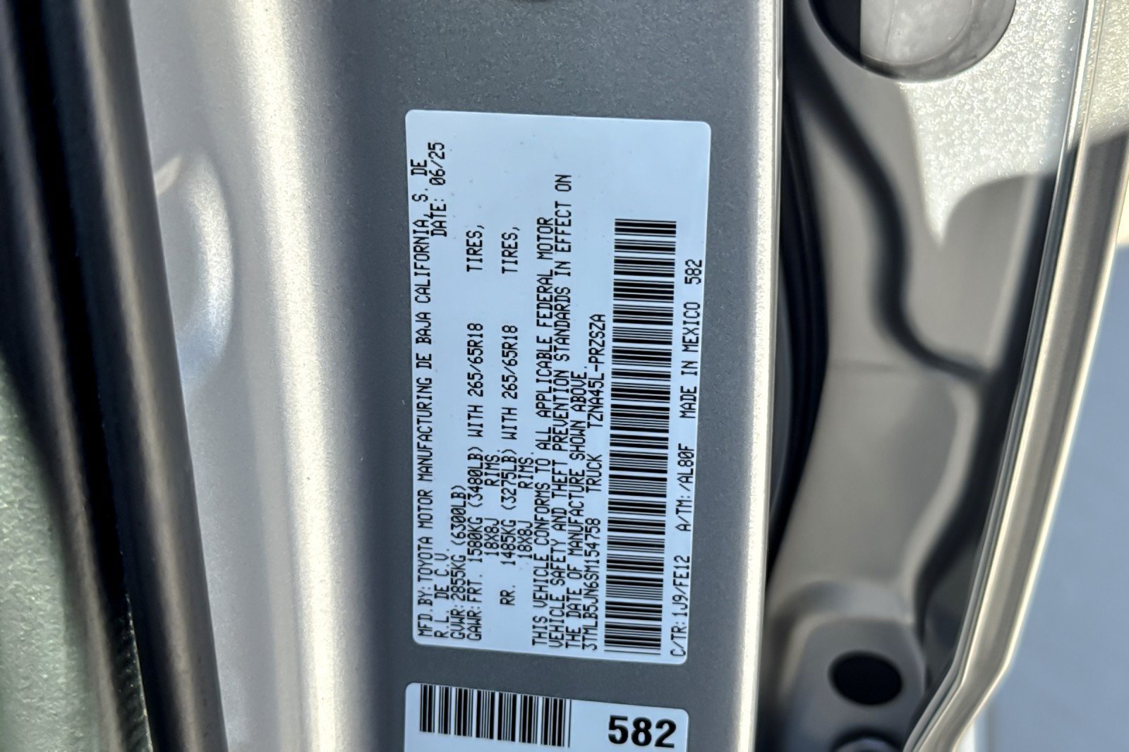Certified 2025 Toyota Tacoma TRD Sport AWD/4WD image 26