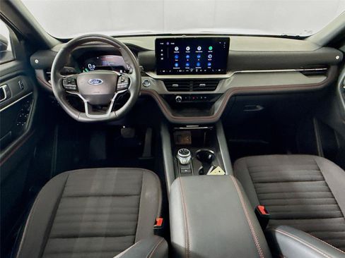 Used 2025 Ford Explorer ST-Line AWD/4WD image 33