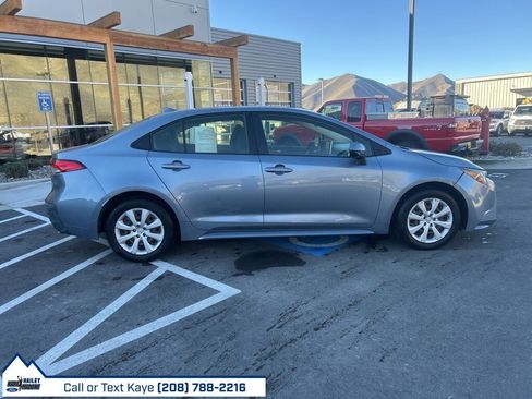 Used 2020 Toyota Corolla LE image 8