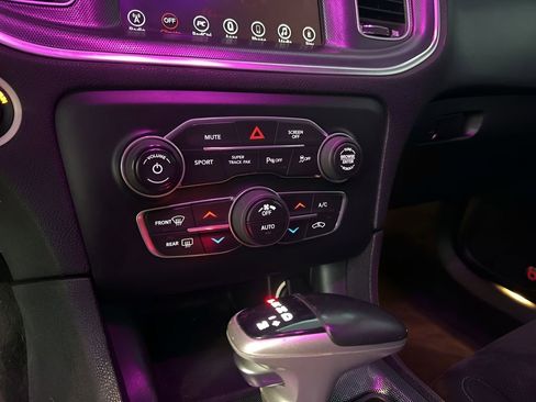 Used 2017 Dodge Charger R/T Scat Pack w/ Beats Audio Group image 34