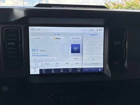 Certified 2022 Ford Bronco Outer Banks w/ Sasquatch Package AWD/4WD image 17