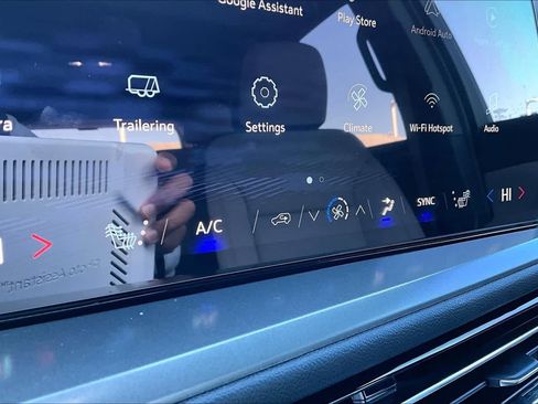 New 2026 Chevrolet Traverse LT w/ Driver Confidence Package image 18