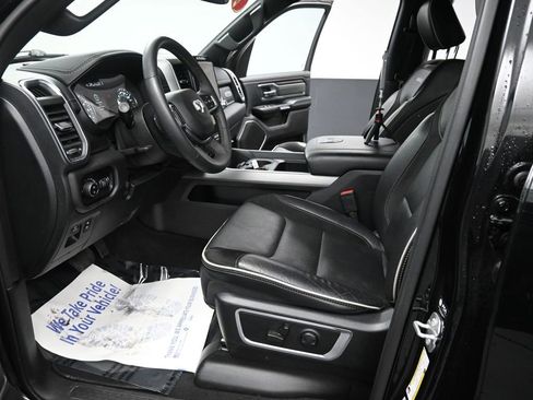 Used 2025 RAM 1500 Laramie image 30