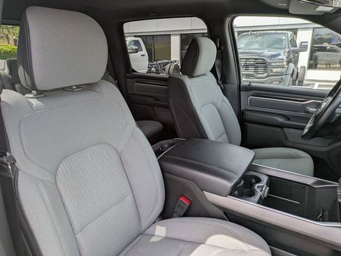 Used 2022 RAM 1500 Big Horn AWD/4WD image 18