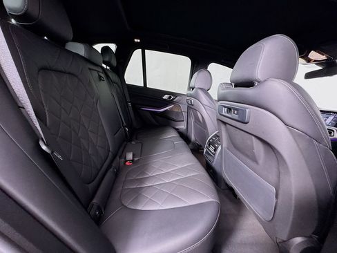 Used 2023 BMW X5 xDrive40i w/ Premium Package AWD/4WD image 27