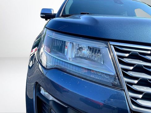 Used 2019 Ford Explorer Platinum AWD/4WD image 31