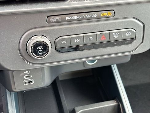New 2026 Ford Maverick XL FWD image 33