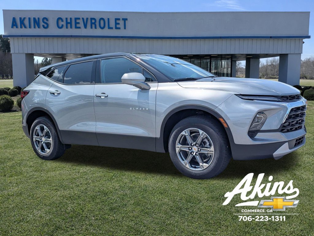 New 2026 Chevrolet Blazer LT FWD image 2