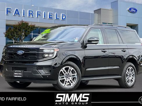 Certified 2025 Ford Expedition Active AWD/4WD image 1