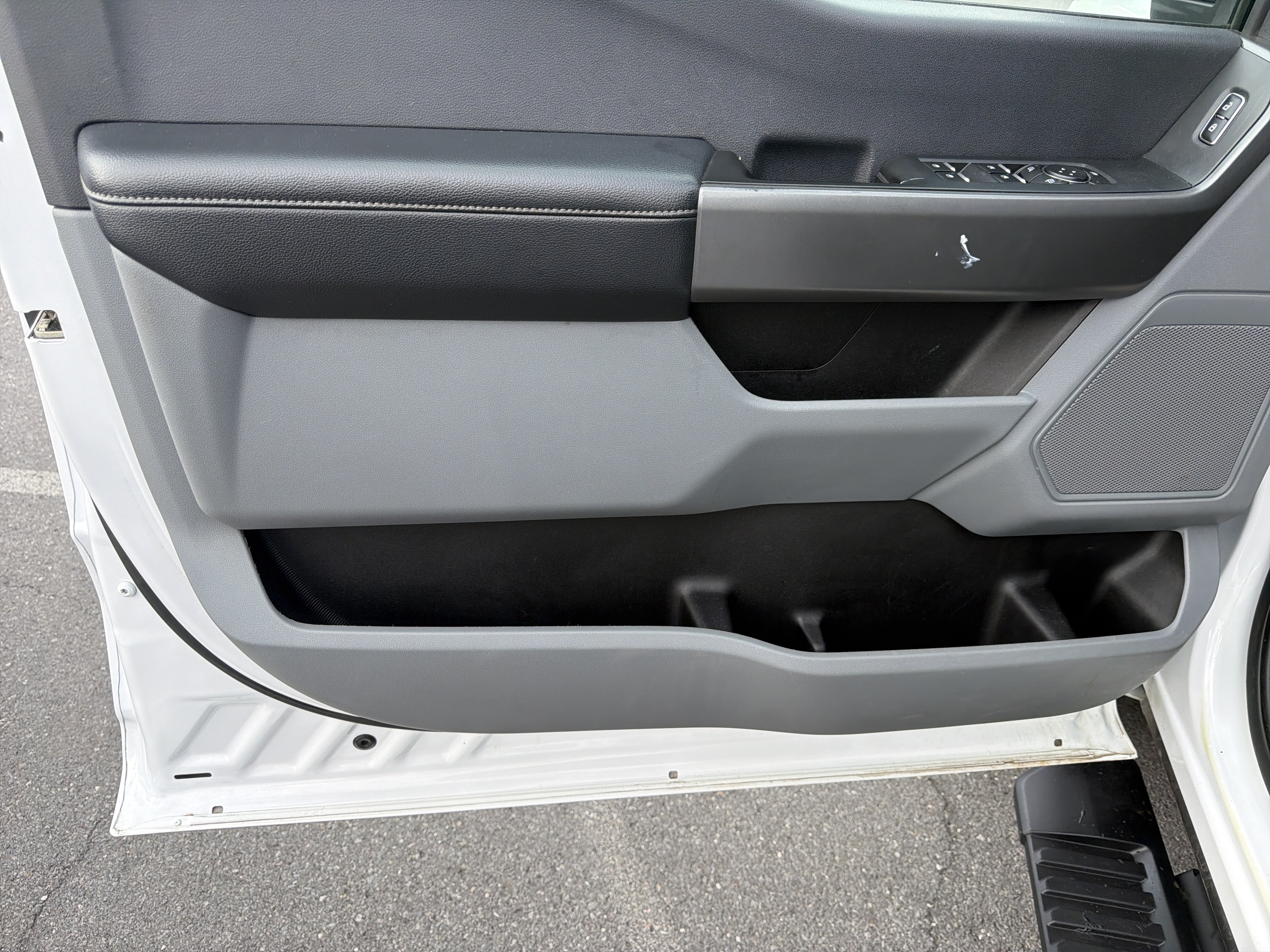 Certified 2025 Ford F250 XLT AWD/4WD image 15