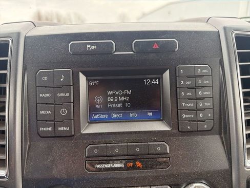 Used 2016 Ford F150 XLT w/ Trailer Tow Package image 4