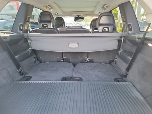 Used 2022 Volvo XC90 T6 Momentum w/ Protection Package Premier image 8