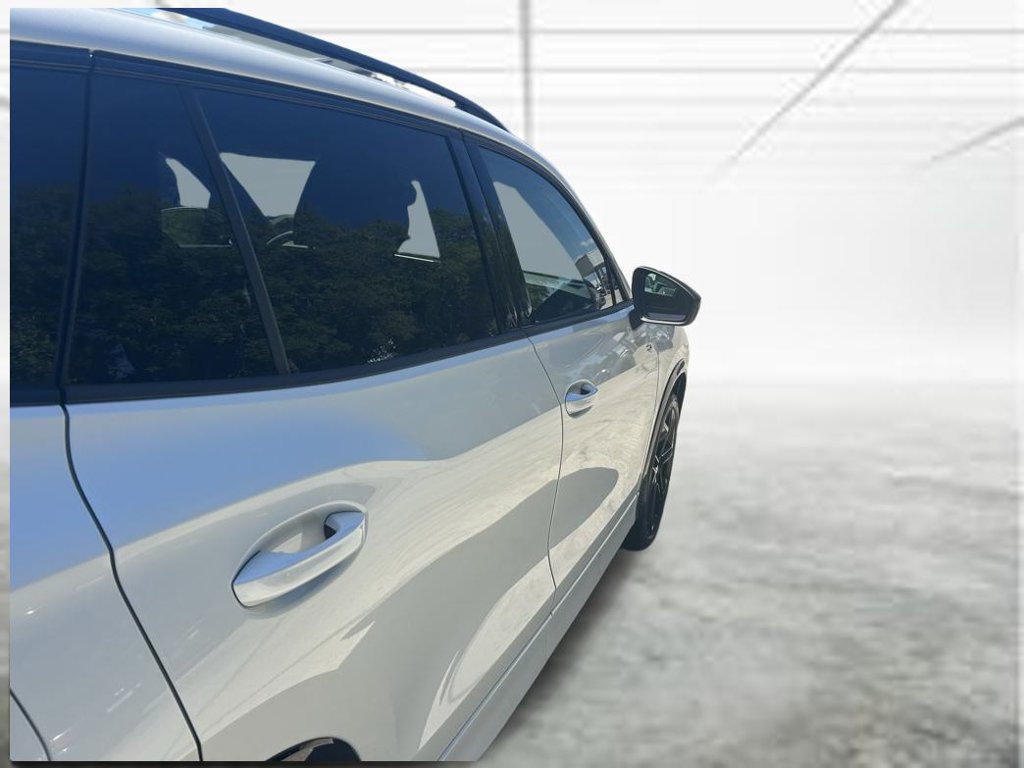 New 2026 Volkswagen Tiguan SE R-Line FWD image 35