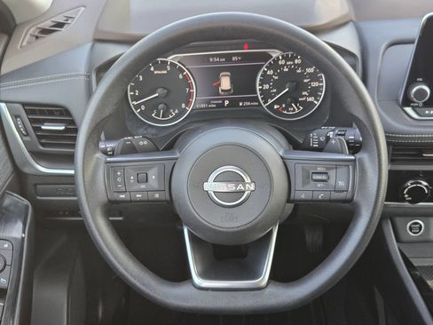 Used 2023 Nissan Rogue S FWD image 26