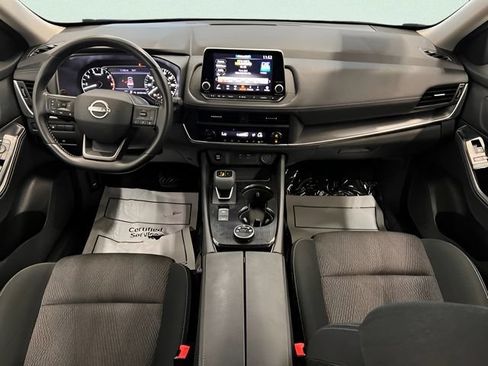 Used 2025 Nissan Rogue SV AWD/4WD image 15