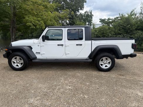 Used 2020 Jeep Gladiator Sport w/ Quick Order Package 24S AWD/4WD image 6
