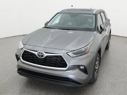 New 2026 Toyota Highlander XLE AWD/4WD image 16