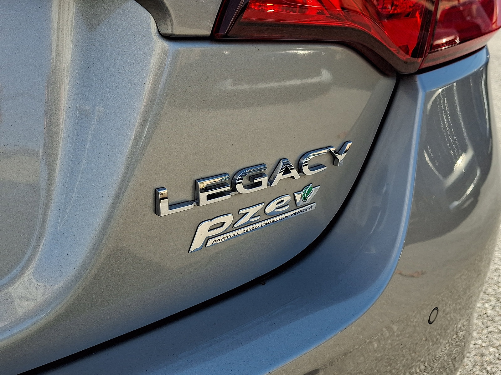Used 2017 Subaru Legacy 2.5i Limited AWD/4WD image 32