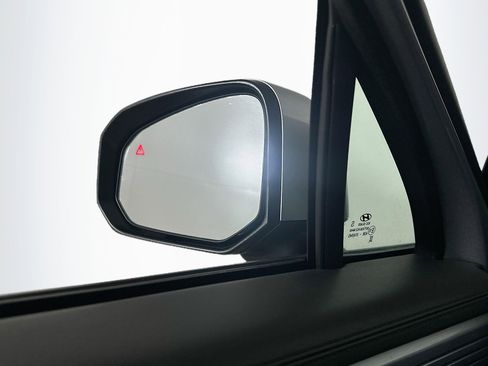 Used 2024 Hyundai Santa Fe Limited FWD image 16
