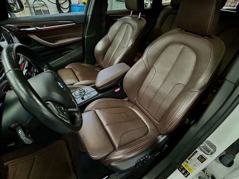 Used 2018 BMW X1 xDrive28i w/ Convenience Package image 10