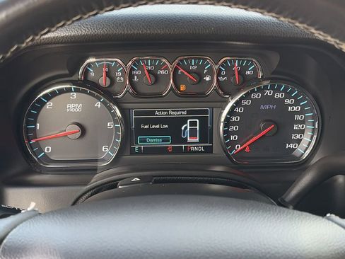 Used 2020 Chevrolet Suburban Premier AWD/4WD image 12