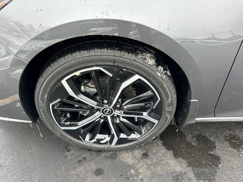 New 2025 Nissan Altima 2.5 SR w/ SR Premium Package image 36