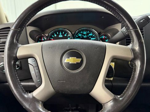 Used 2011 Chevrolet Silverado 2500 LT image 19