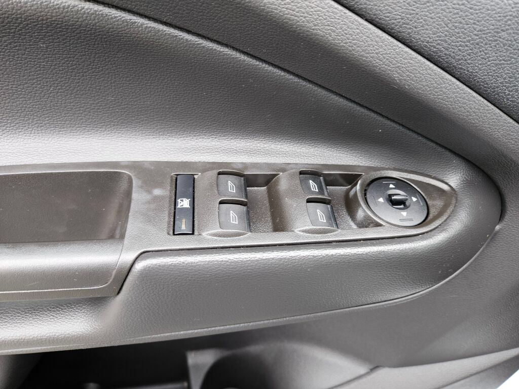 Used 2017 Ford Escape S FWD image 19