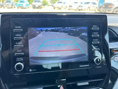 Used 2024 Toyota Camry SE FWD image 12