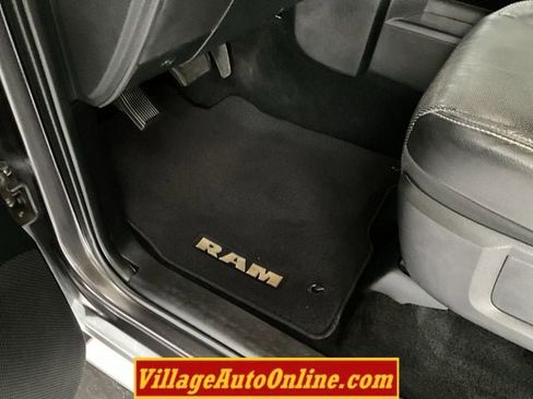 Used 2015 RAM 1500 Laramie image 19