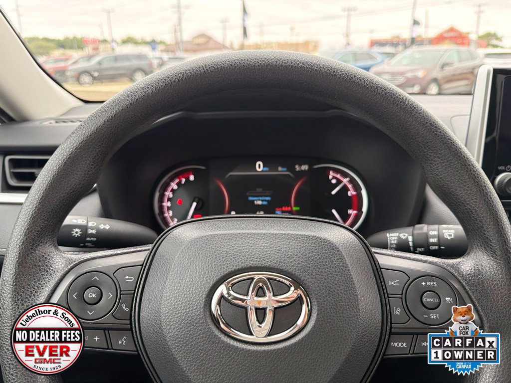 Used 2025 Toyota RAV4 XLE FWD image 24