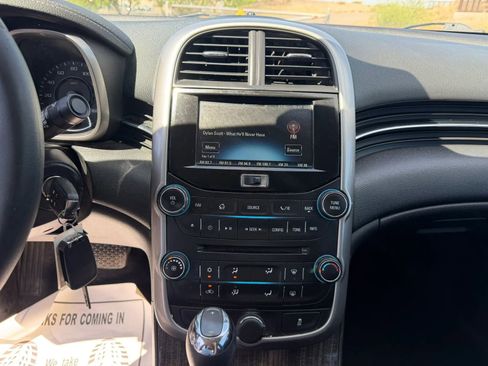 Used 2015 Chevrolet Malibu LT w/ Power Convenience Package image 10